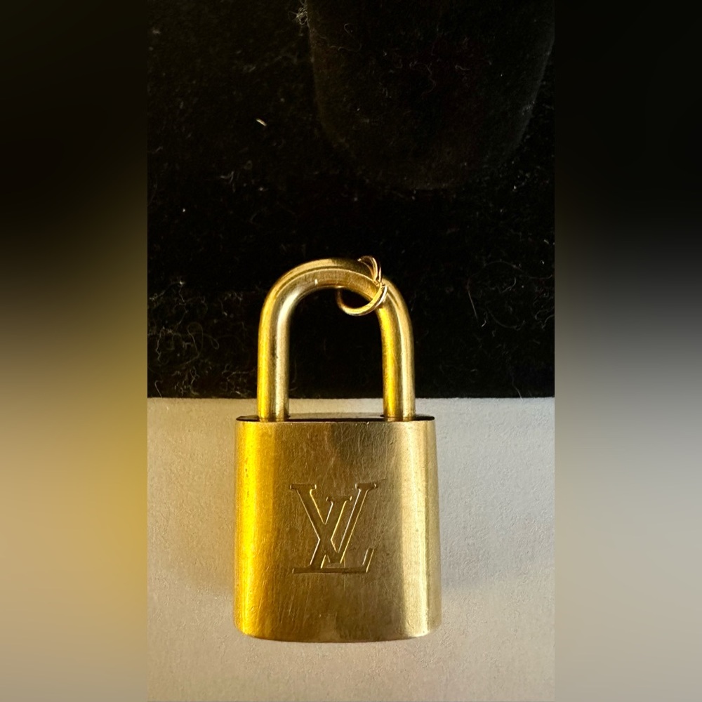 LV original lock (no key) #310